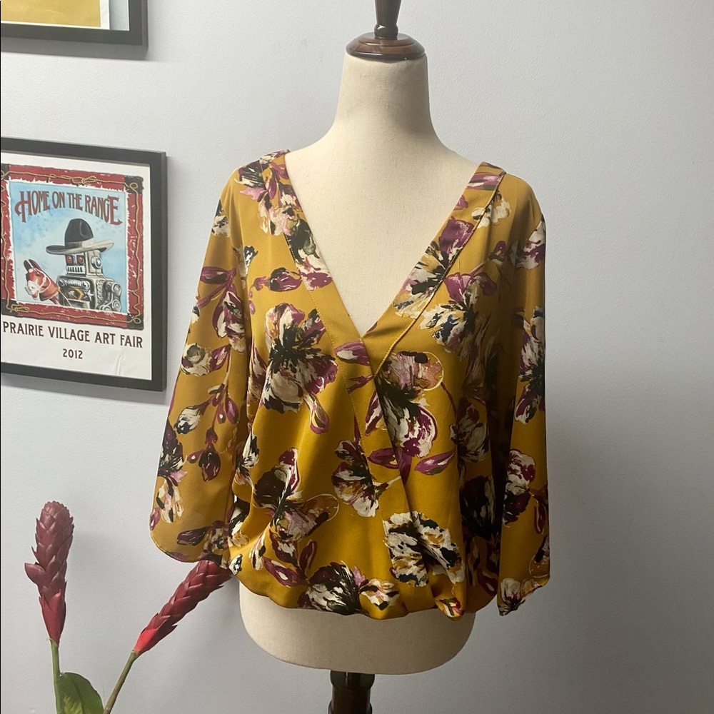 Veronica M 💕 Surplice Blouse